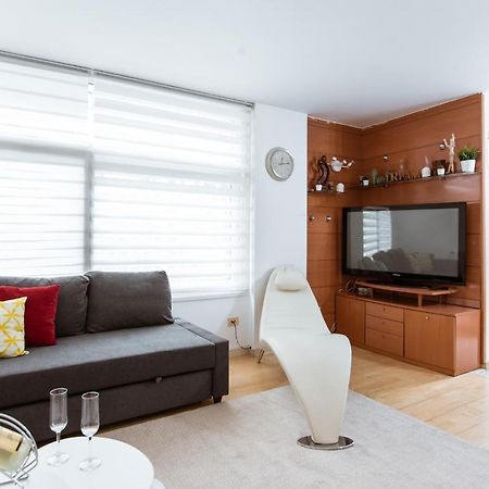 Two Bedroom Townhouse Within 10Min Walk From Beach Barcelona Exterior photo